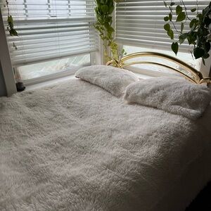 Urban Outfitters Cream Faux Fur Bedding Set